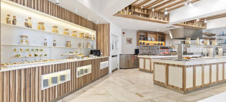 HVD宁法(HVD Nympha Hotel - All Inclusive, Private Beach & Free Parking - Adults Only)图片