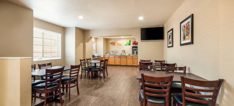 法伦NAS附近凯艺套房酒店(Quality Inn & Suites Near Nas Fallon)图片