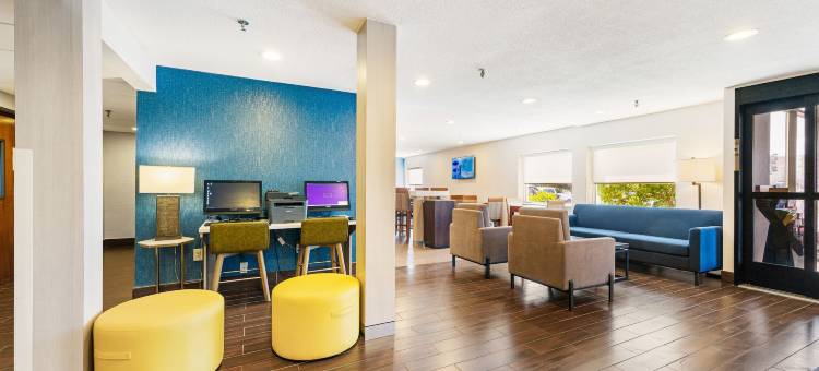 梅菲尔德高地克利夫兰东舒适酒店(Comfort Inn Mayfield Heights Cleveland East)图片