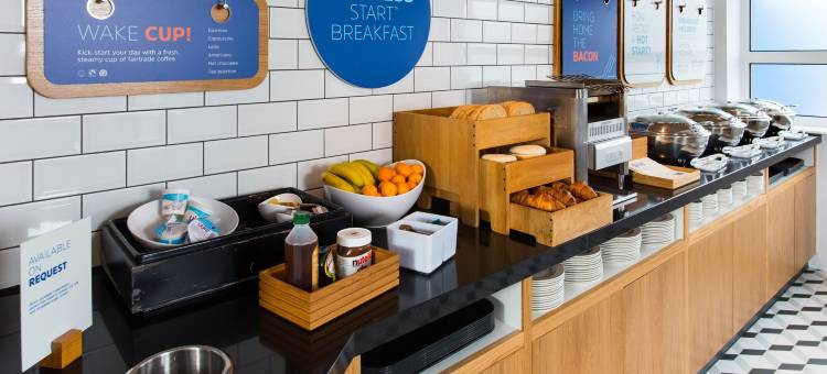 Holiday Inn Express 加的夫湾(Holiday Inn Express CARDIFF BAY by IHG)图片