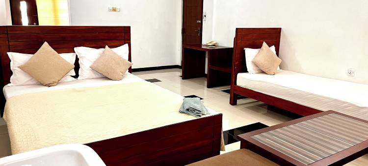 苏巴斯旅游酒店(Subhas Tourist Hotel)图片