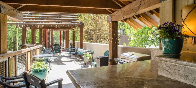阿尔卑斯一田一墅套房酒店(Alpine Village Suites)图片