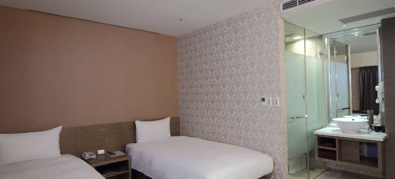 鸟巢商旅(高雄七贤馆)图片