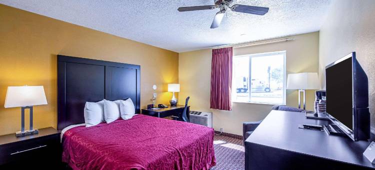 蒙蒂塞洛罗德威旅馆(Rodeway Inn & Suites)图片