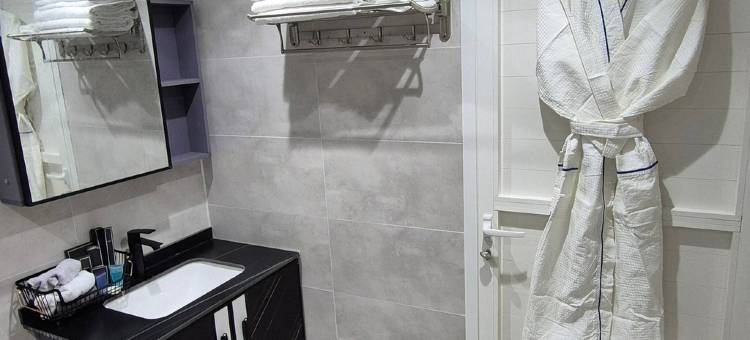 Privet Pool Chalet with Breakfast图片