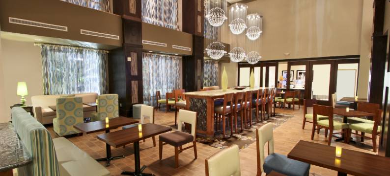 温尼欢朋套房酒店(Hampton Inn & Suites Winnie)图片