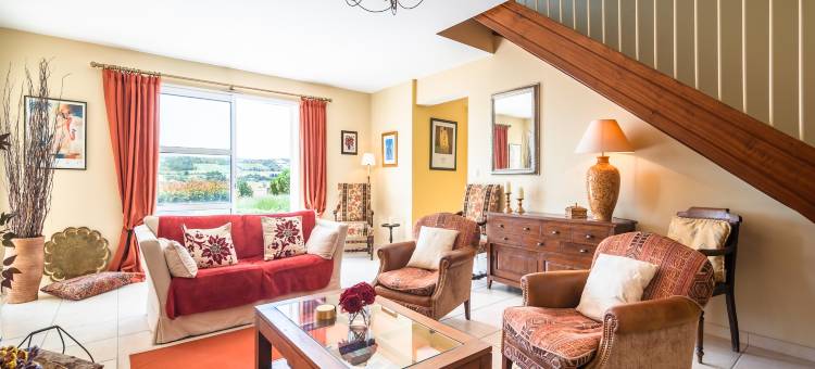 Villa in Limoux with Private Pool & Mountain Views图片
