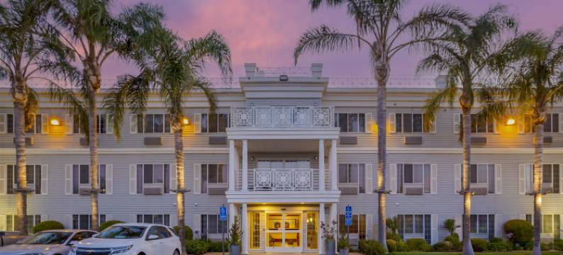 豪华贝斯特韦斯特酒店(Best Western Luxury Inn)图片