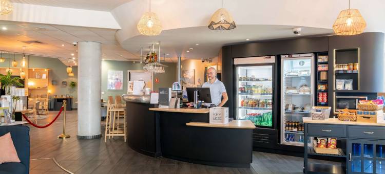 戛纳中心诺富特全套房酒店(Novotel Suites Cannes Centre)图片