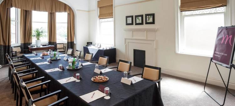 法恩罕布什酒店(Bush Hotel Farnham)图片