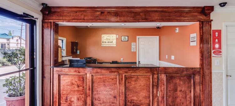 查尔斯湖大学区伊克诺旅馆(Econo Lodge Lake Charles University Area)图片