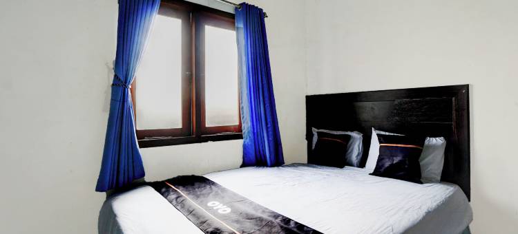 OYO 94818 萨比娜伊斯兰旅馆(OYO 94818 Sabina House Syariah)图片