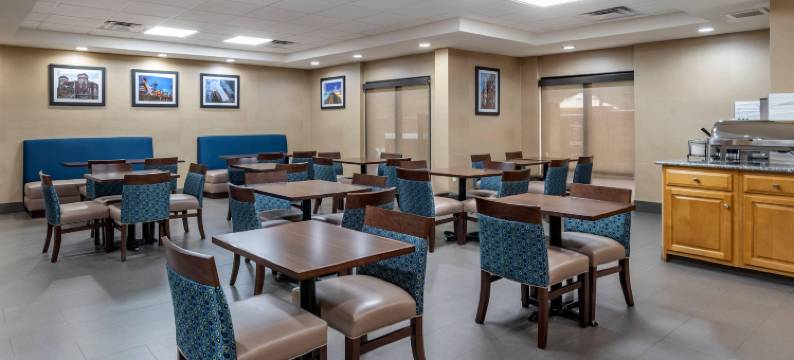 伯明翰霍姆伍德舒适酒店(Comfort Inn Birmingham Homewood)图片