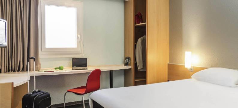 宜必思托农中心酒店(Ibis Thonon Centre)图片