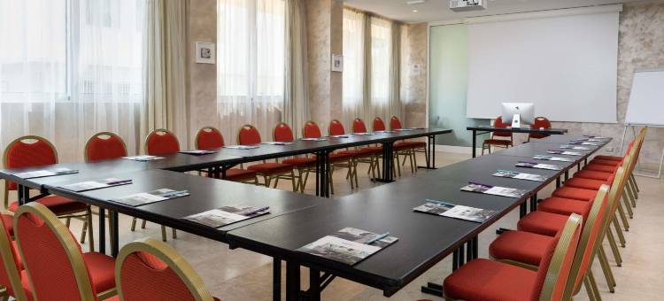 里米尼郎格梅尔美居酒店(Mercure Rimini Lungomare)图片