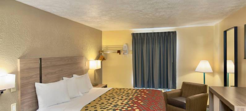 兰辛-莱文沃思伊克诺旅馆(Econo Lodge Lansing - Leavenworth)图片