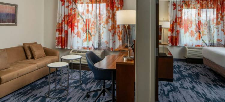 阿特莫尔万枫酒店及套房(Fairfield Inn & Suites Atmore)图片