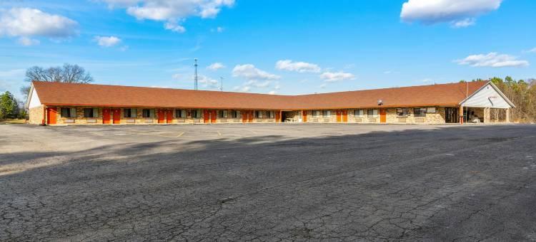 Hotel O 波特兰经济型宾馆，靠近I-65(Budget Host Inn by Hotel O Portland Near I-65)图片