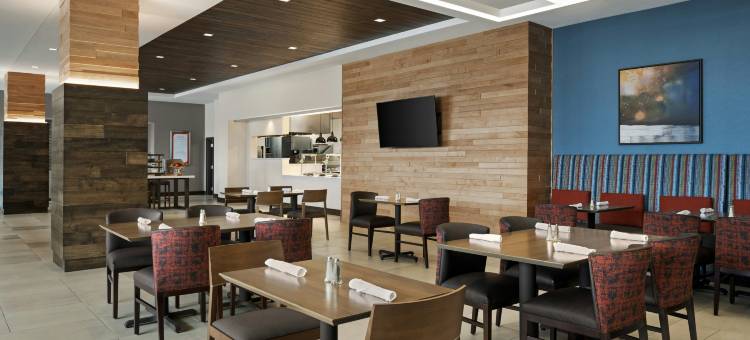 密尔沃基布鲁克菲尔德会议中心希尔顿花园酒店(Hilton Garden Inn Milwaukee Brookfield Conference Center)图片