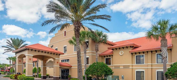 奥蒙德海滩代托纳目的地凯隆酒店(Clarion Inn Ormond Beach at Destination Daytona)图片