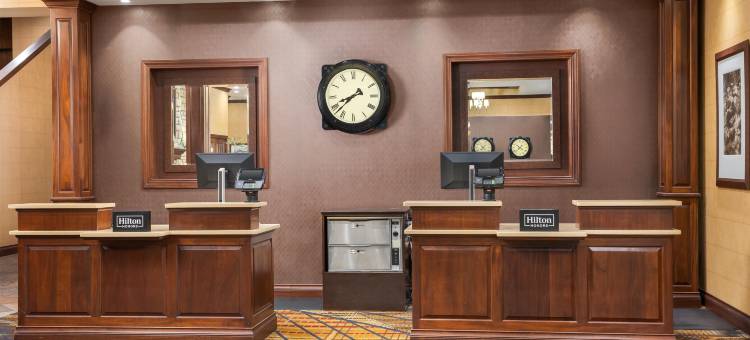 辛辛那提机场希尔顿逸林酒店(DoubleTree by Hilton Hotel Cincinnati Airport)图片