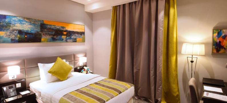 贝斯特普拉斯奥罗拉酒店(Best Plus Aurora Hotel)图片