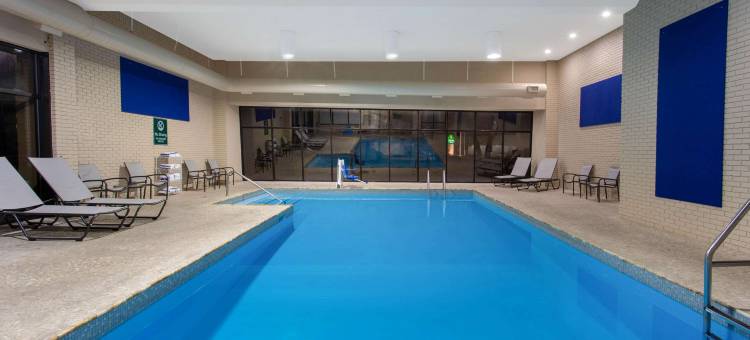 埃芬汉拉昆塔温德姆套房酒店(La Quinta Inn & Suites by Wyndham Effingham)图片