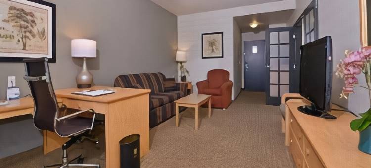 西雅图塔克维拉机场舒适套房酒店(Comfort Suites Airport Tukwila Seattle)图片