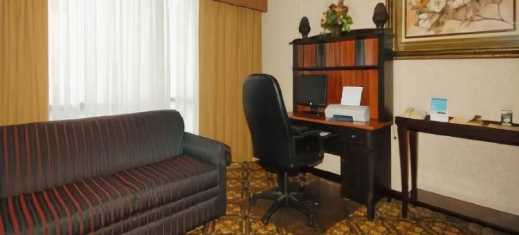 普拉特维尔I-65凯艺酒店(Quality Inn Prattville I-65)图片