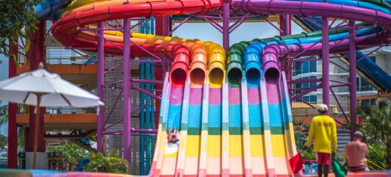 普吉岛迈考海滩跃浪渡假村(Splash Beach Resort Maikhao Phuket)图片