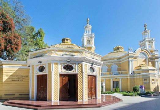 Fairmont Baku - Flame Towers Hotel Overview