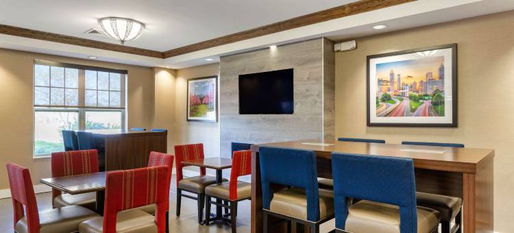 舒适套房酒店(Comfort Inn & Suites)图片