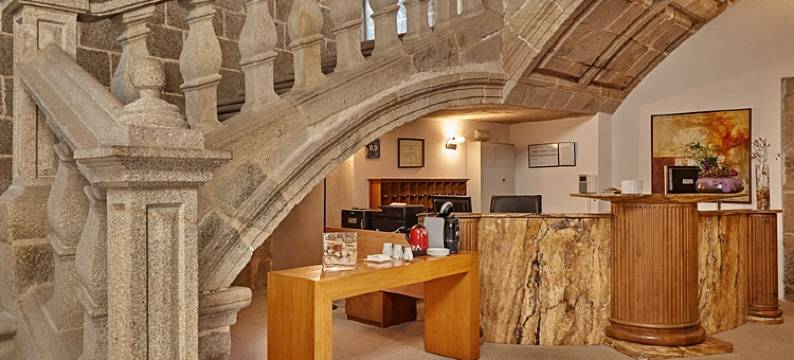 莱罗圣克洛迪奥德修道院酒店(Eurostars Monumento Monasterio de San Clodio Hotel)图片