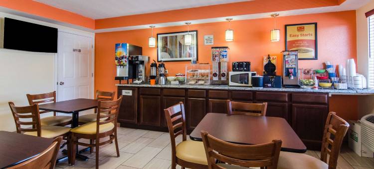 尼尔摩托斯比威伊克诺旅馆(Econo Lodge Near Motor Speedway)图片