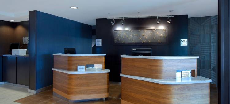 辛辛那提机场万怡酒店(Courtyard Cincinnati Airport)图片