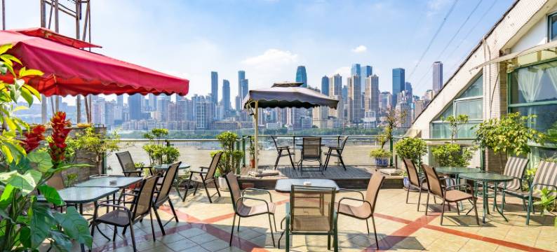 南滨路欧式全江景民宿(南滨路分店)图片