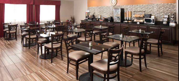 莫比尔萨拉兰北舒眠套房旅店(Sleep Inn & Suites North Mobile Saraland)图片