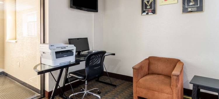 卡迪亚克伊克诺旅馆(Econo Lodge Cadillac by Choice)图片