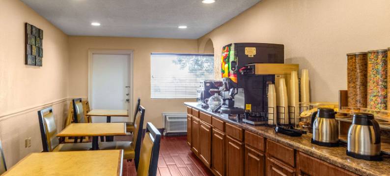 伊克诺旅馆梅里迪恩南(Econo Lodge Meridian South)图片