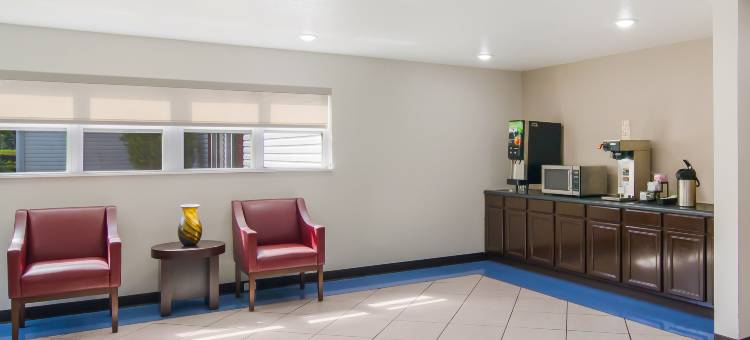 达里恩 - I-95/北布伦瑞克红屋顶酒店(Red Roof Inn Darien - I-95/ North Brunswick)图片