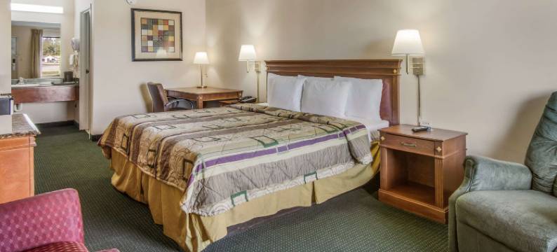 罗德威套房旅馆(Rodeway Inn & Suites)图片