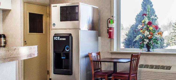 州立学院大学附近罗德威酒店(Rodeway Inn State College - Near University)图片