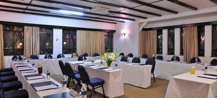 克里斯塔丘吉尔酒店(Cresta Churchill Hotel)图片