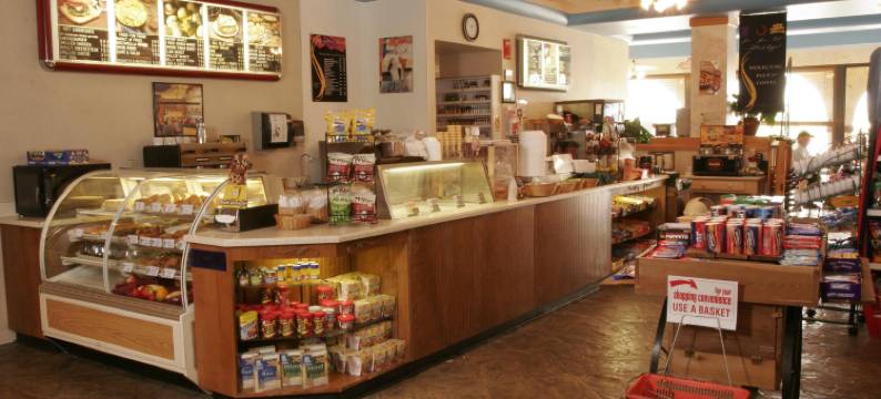 梅因盖特湖边度假酒店(Maingate Lakeside Resort)图片