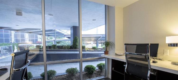 塔尔萨市中心/66 号公路拉昆塔温德姆套房酒店(La Quinta Inn & Suites by Wyndham Tulsa Downtown/Route 66)图片