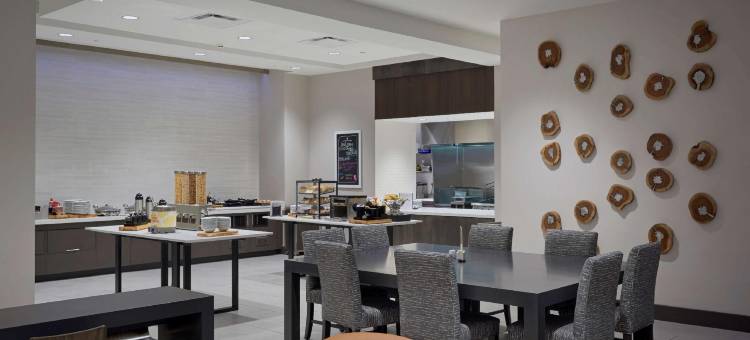 科宁市中心希尔顿花园酒店(Hilton Garden Inn Corning Downtown)图片