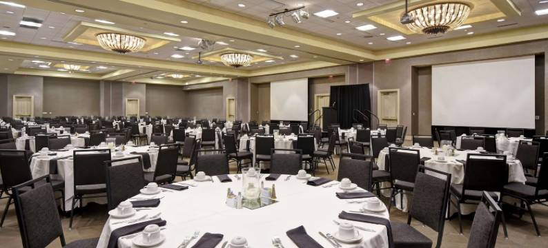 蒙哥马利会议中心希尔顿安泊套房酒店(Embassy Suites by Hilton Montgomery Hotel & Conference Center)图片