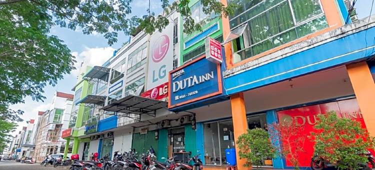 红多兹酒店@科姆普勒克坤甸购物中心(RedDoorz @ Komplek Pontianak Mall)图片
