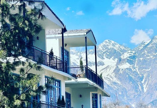 Faraway Cottages, AuliHotel Overview