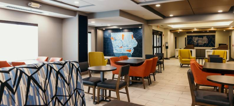 厄本代尔德梅因智选假日酒店及套房(Holiday Inn Express & Suites URBANDALE DES MOINES by IHG)图片